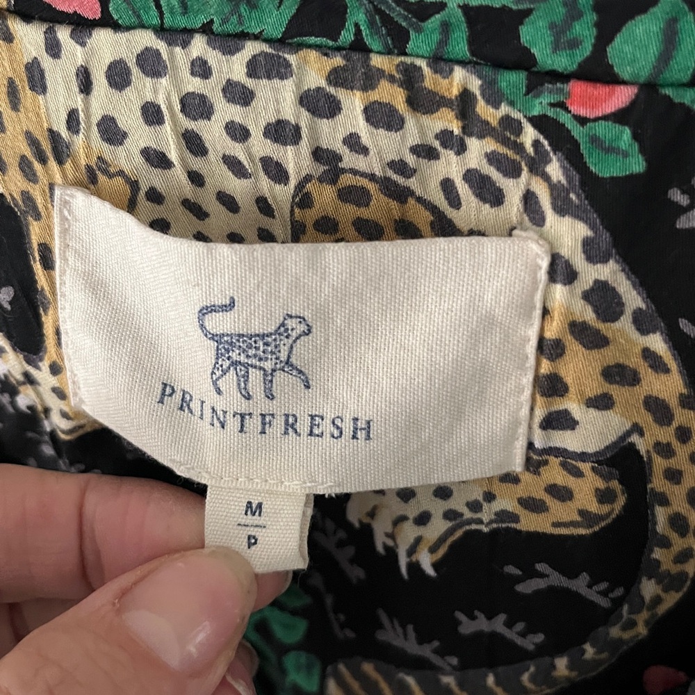 Printfresh leopard button down oversized top, siz… - image 2